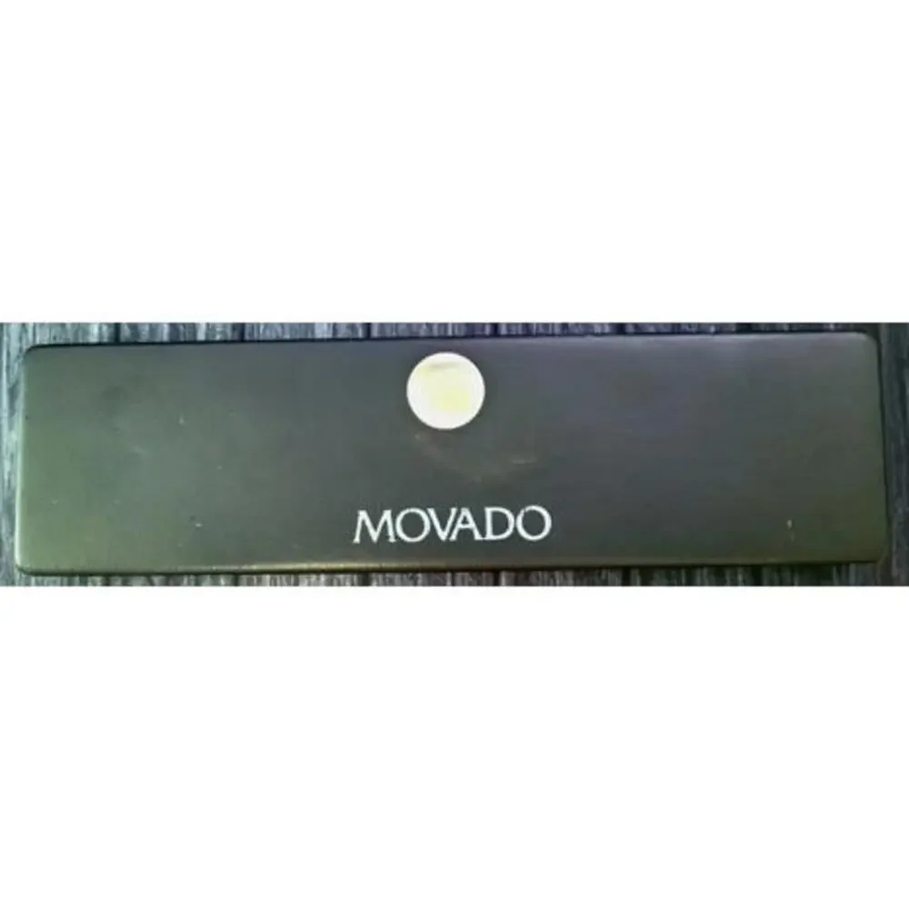 Movado Swiss‎ Museum Classic 87.45.882 18 With Box and Papers